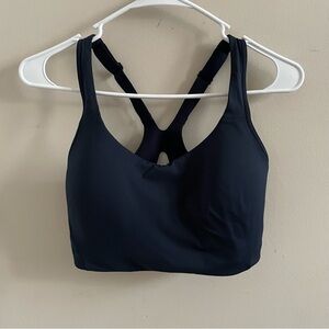 Lululemon sports bra Size: 34DDD